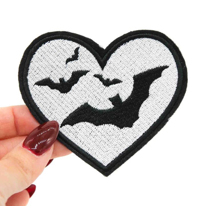 Project Pinup - Wholesale Patch - Bats White Heart Iron On Embroidered Patch0