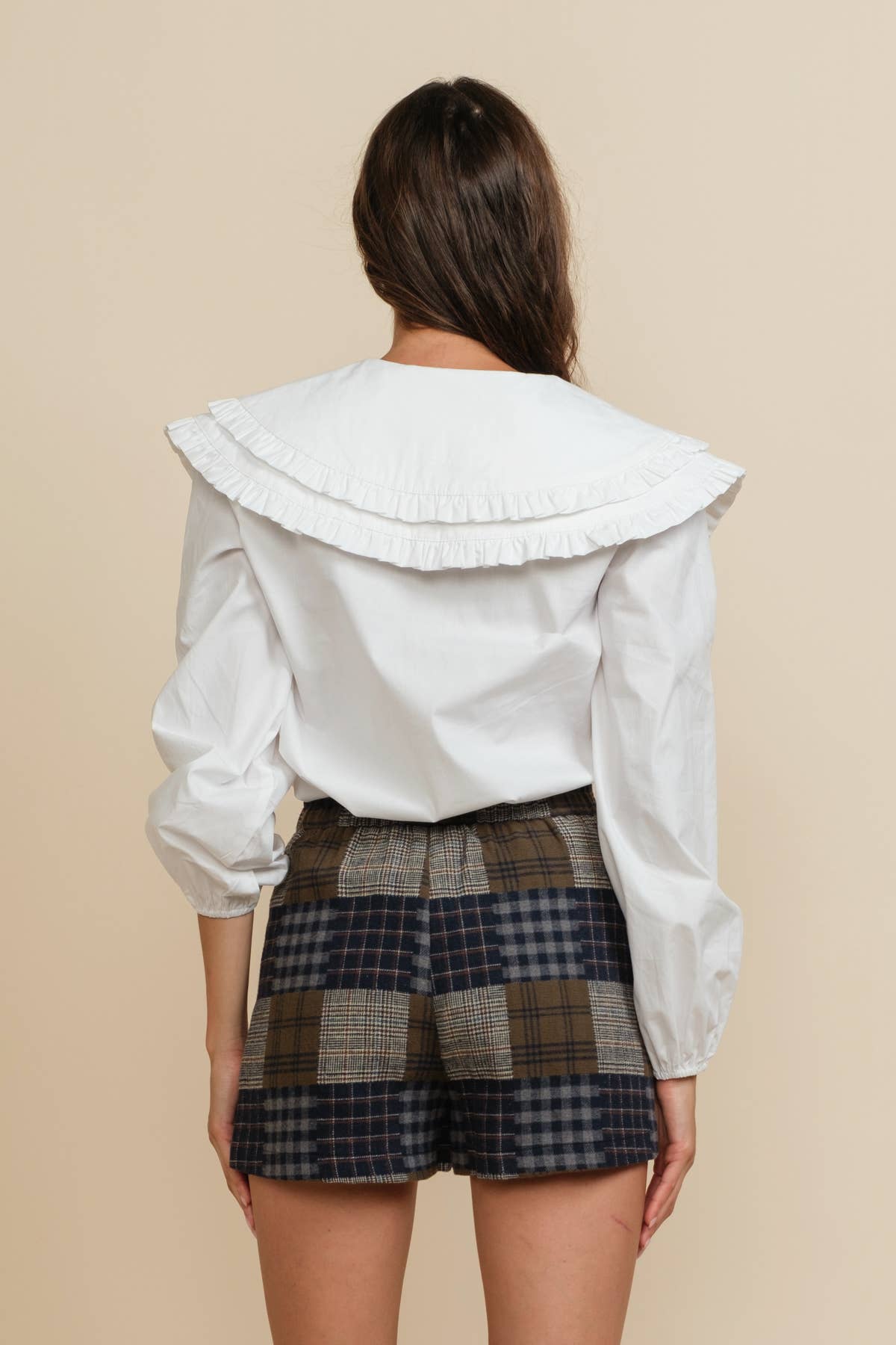 BLANC CASSÉ Blouse en coton à manches longues avec col surdimensionné à double volant en vente sur Faire4