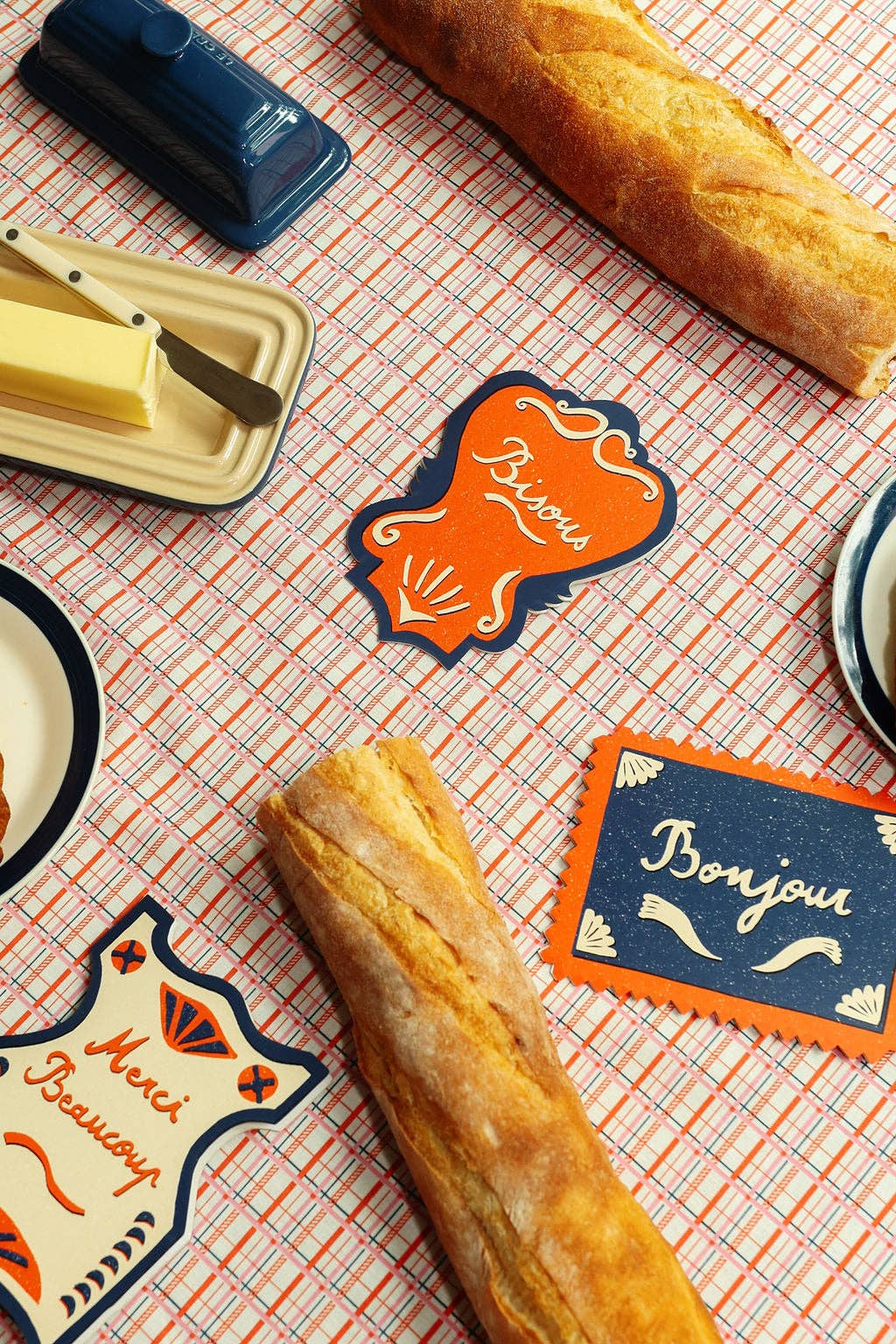 Isatopia - Wholesale Everyday Greeting Card - Bonjour Die Cut Card - From Paris with Love Collection4