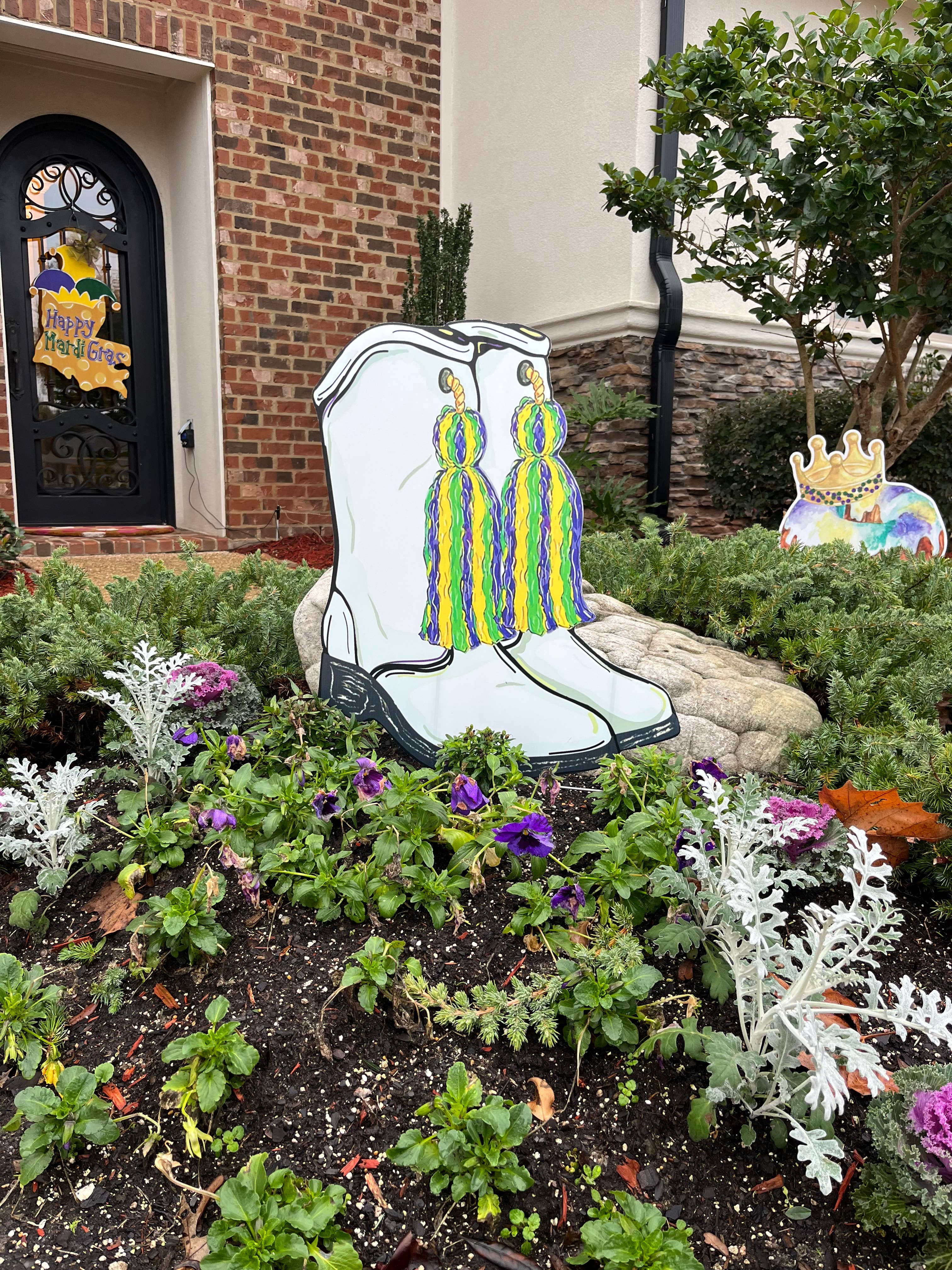 Lovely Reese - Wholesale Outdoor Ornament/Decor - Mardi Boots