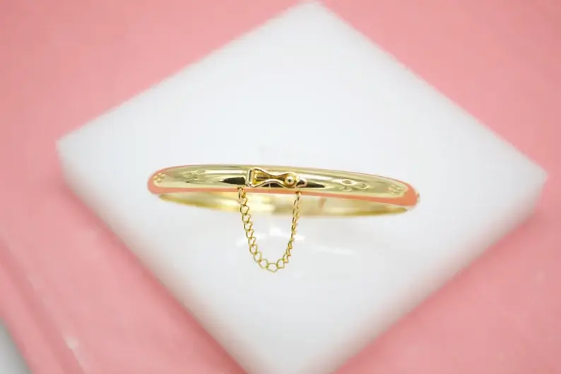 MIA Jewelry - Wholesale Bangle Bracelet - 18K Gold Filled Wrist Cuff Bangle With Flower Engravings 0