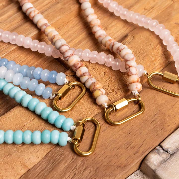 WJW - Wholesale Beaded/Pearl Necklace - Stainless Steel Pink Chunky Glass Bead Carabiner Necklace7