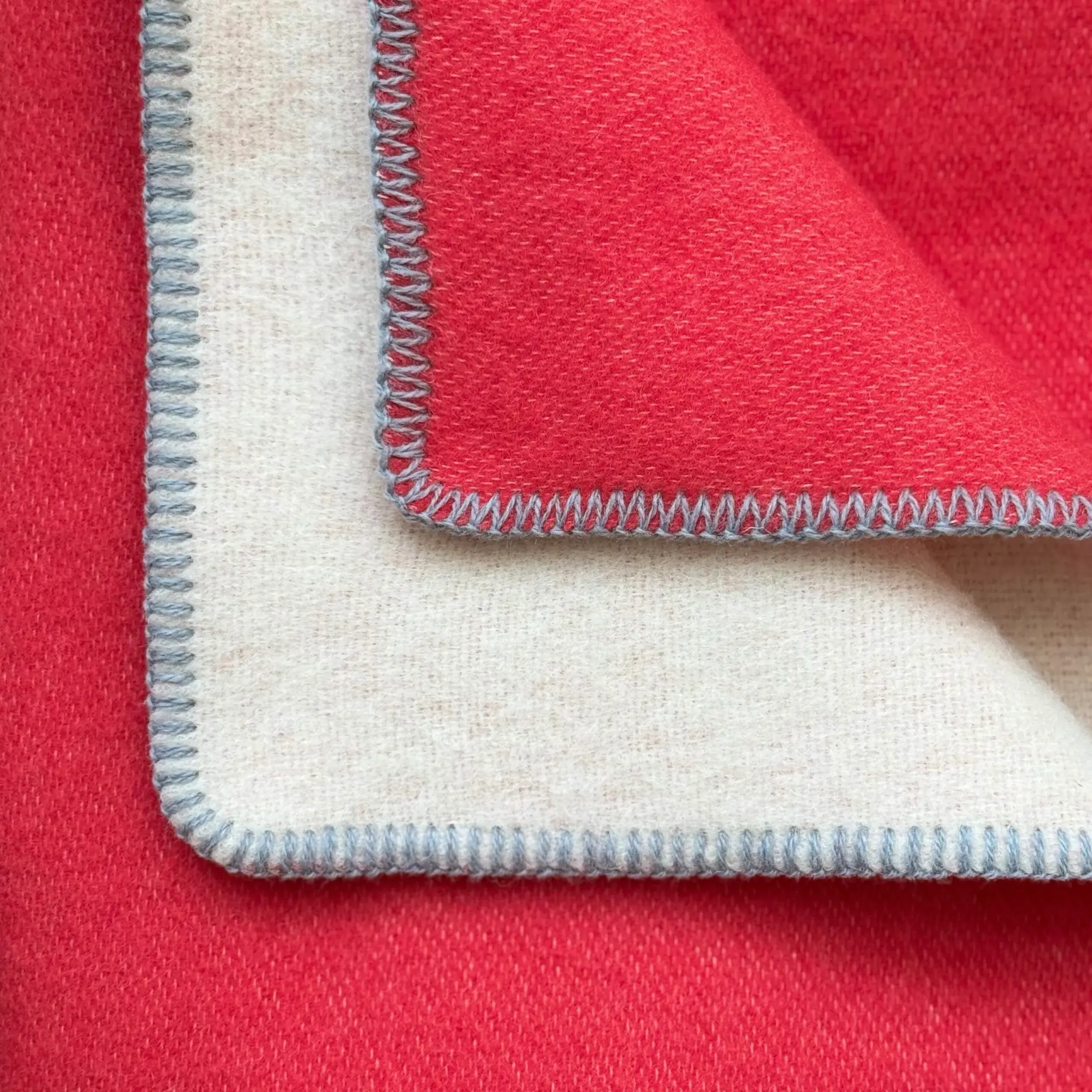 WoolOnly - Wholesale Throw Blanket - Doubleface Wool Blanket Plaid 130x200 cm, Coral3