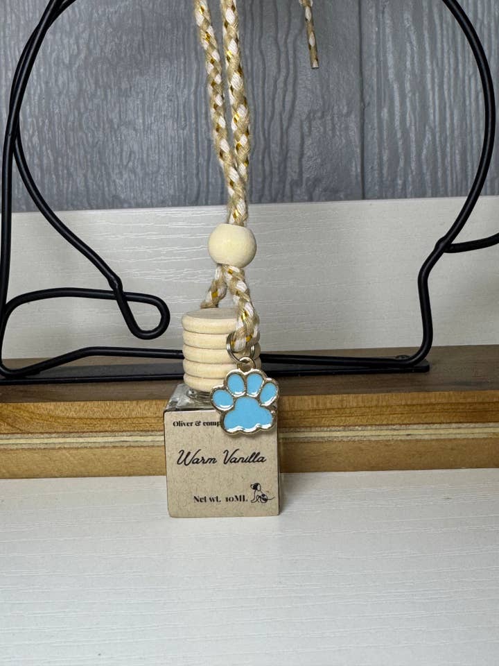 Warm Vanilla for wholesale by Oliver & Company Candles