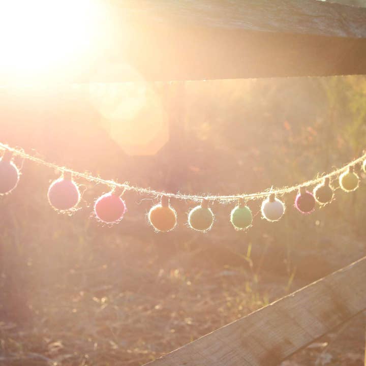 Ganapati - Wholesale Bunting/Garland - Felt Color Ball Lightbulb Garland