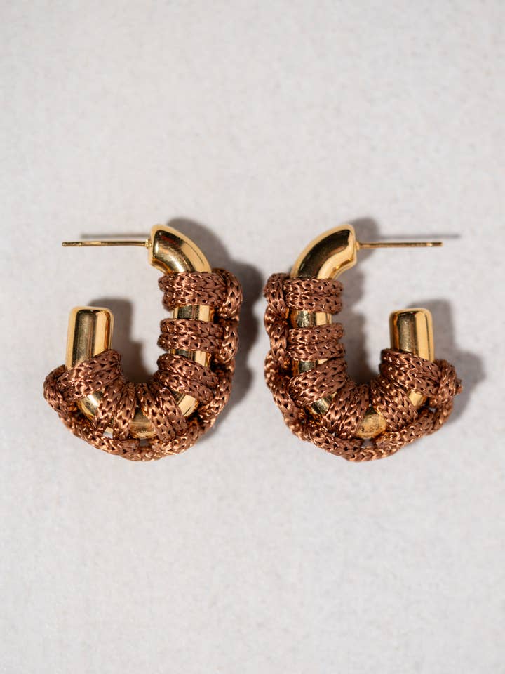 Jacky Satin Macramé Cercle pour la vente par Daydream Weaver