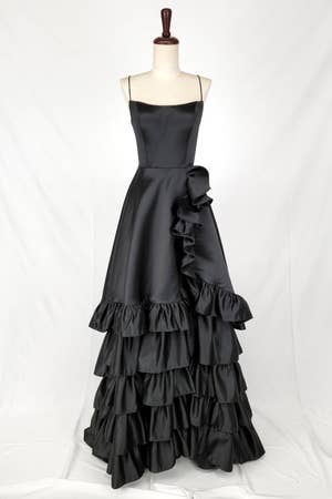 Chicas - Vendita all'ingrosso Vestito - Donna - Abito lungo con gonna arruffata. C82610