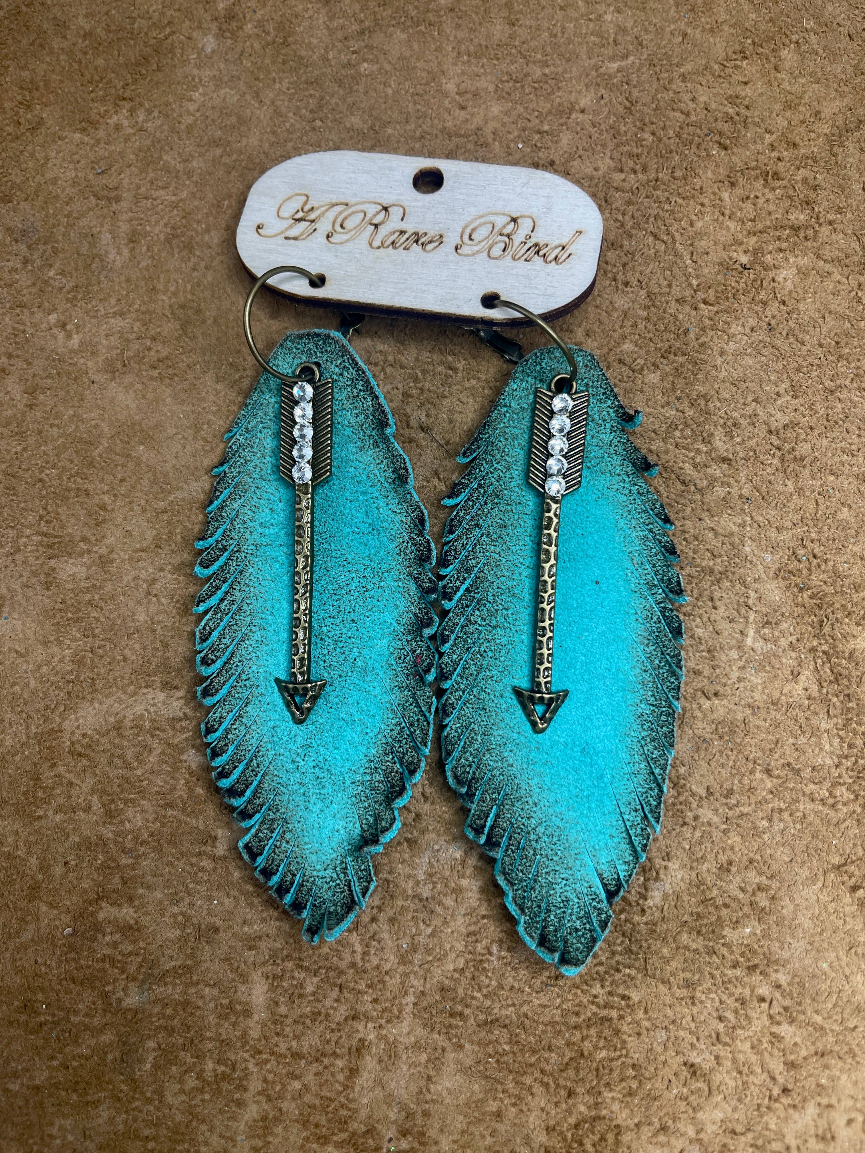 A Rare Bird Shop - Vente Boucles d'oreilles pendantes - Boucles d'oreilles turquoise clair « Follow Your Arrow »1