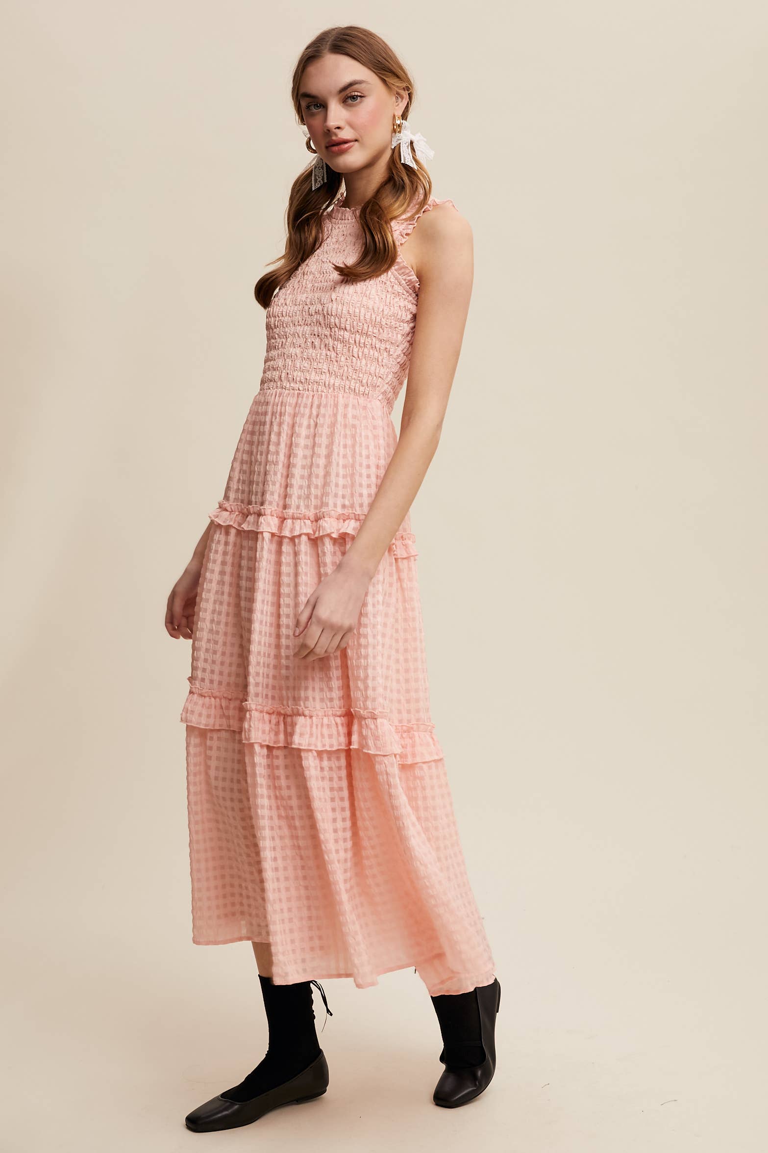Listicle – wholesale Dress – Women's – Sleeveless Gingham Maxi Dress with Ruffle Details9
