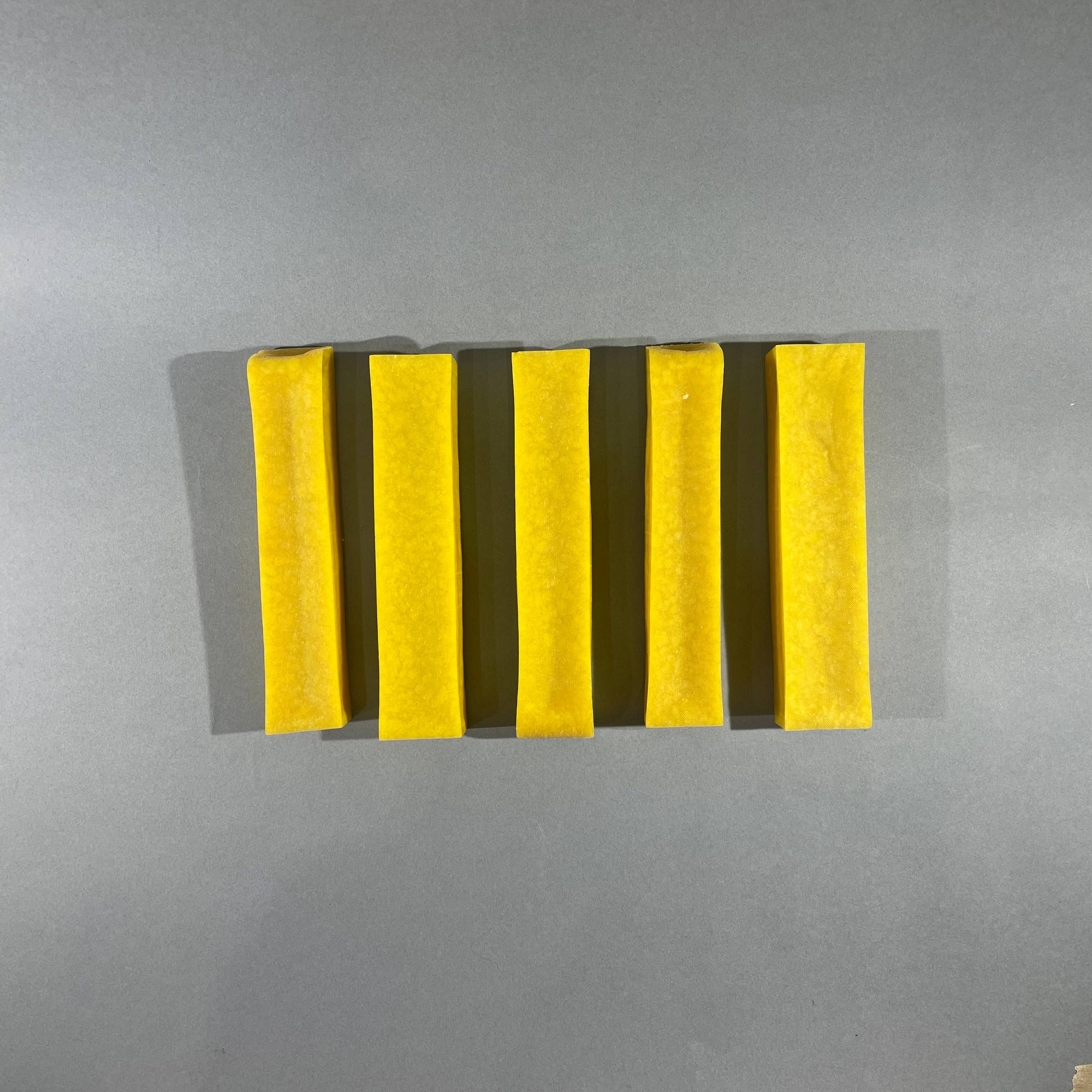 Pawsome Pet Toys - Wholesale Pet Treats - Dog - Dog cheese chew WITH TURMERIC, long-lasting treat in 4 sizes2