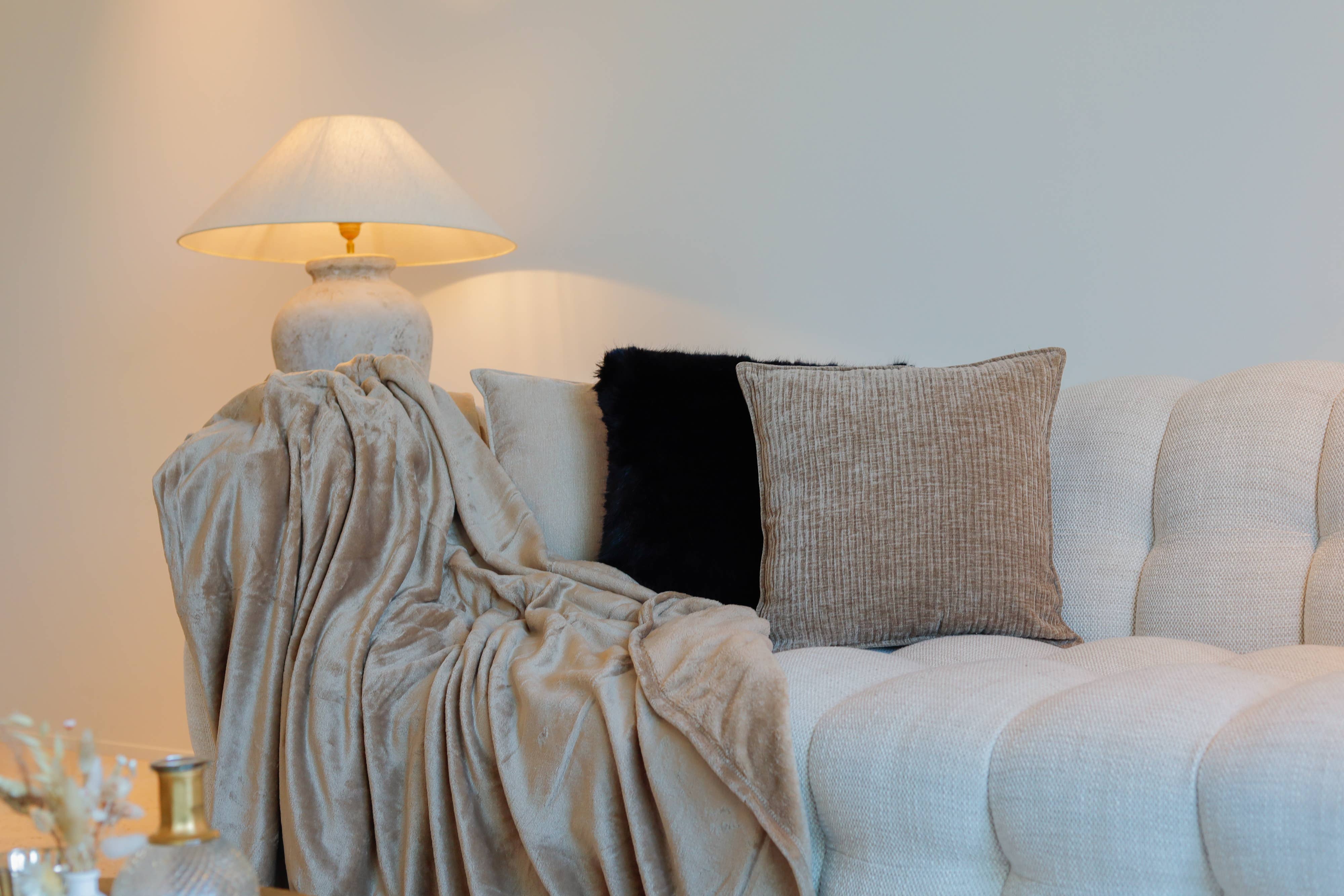 Tiseco - Vente Coussin décoratif - Coussin rembourré JULIETTE - 45 x 45 cm2