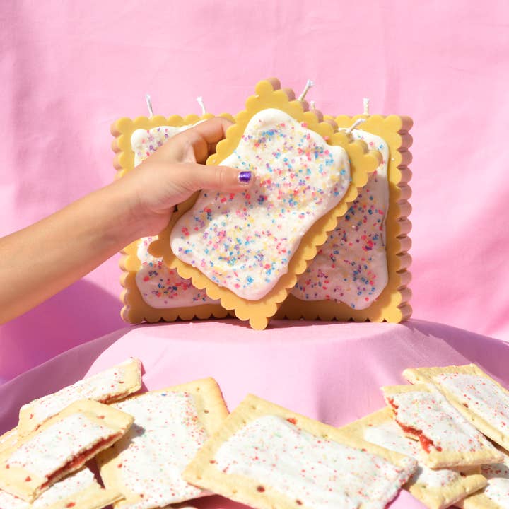 Glow Worm Goods - Wholesale Novelty Candle - The Poptart Candle1