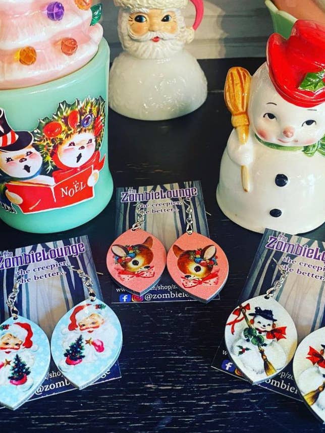Vintage julörhängen för wholesale av Zombie Lounge Bootique