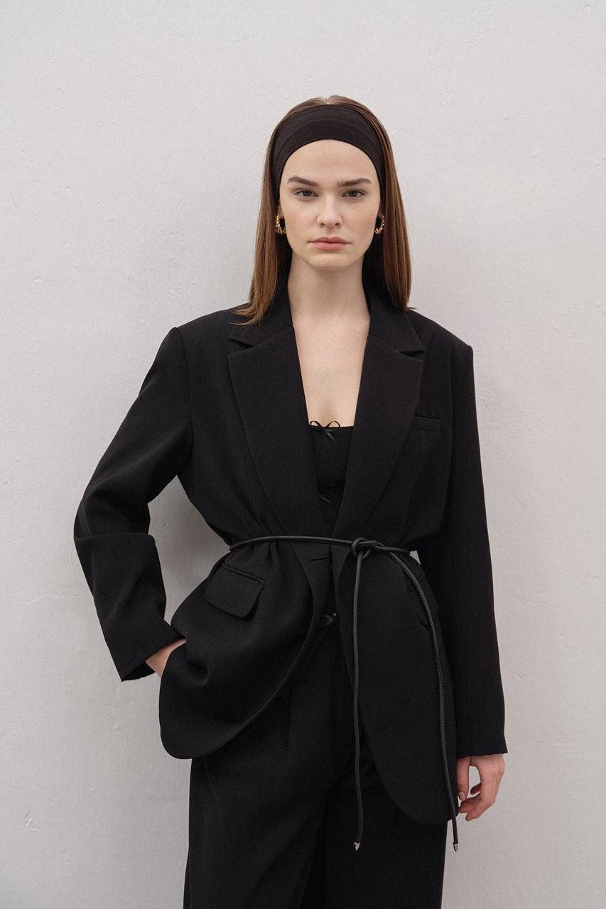 Design company-Fatma Balkir – Großhandel Gürtel – Damen – Schicker Damen-Gürtel aus veganem Kunstleder.0