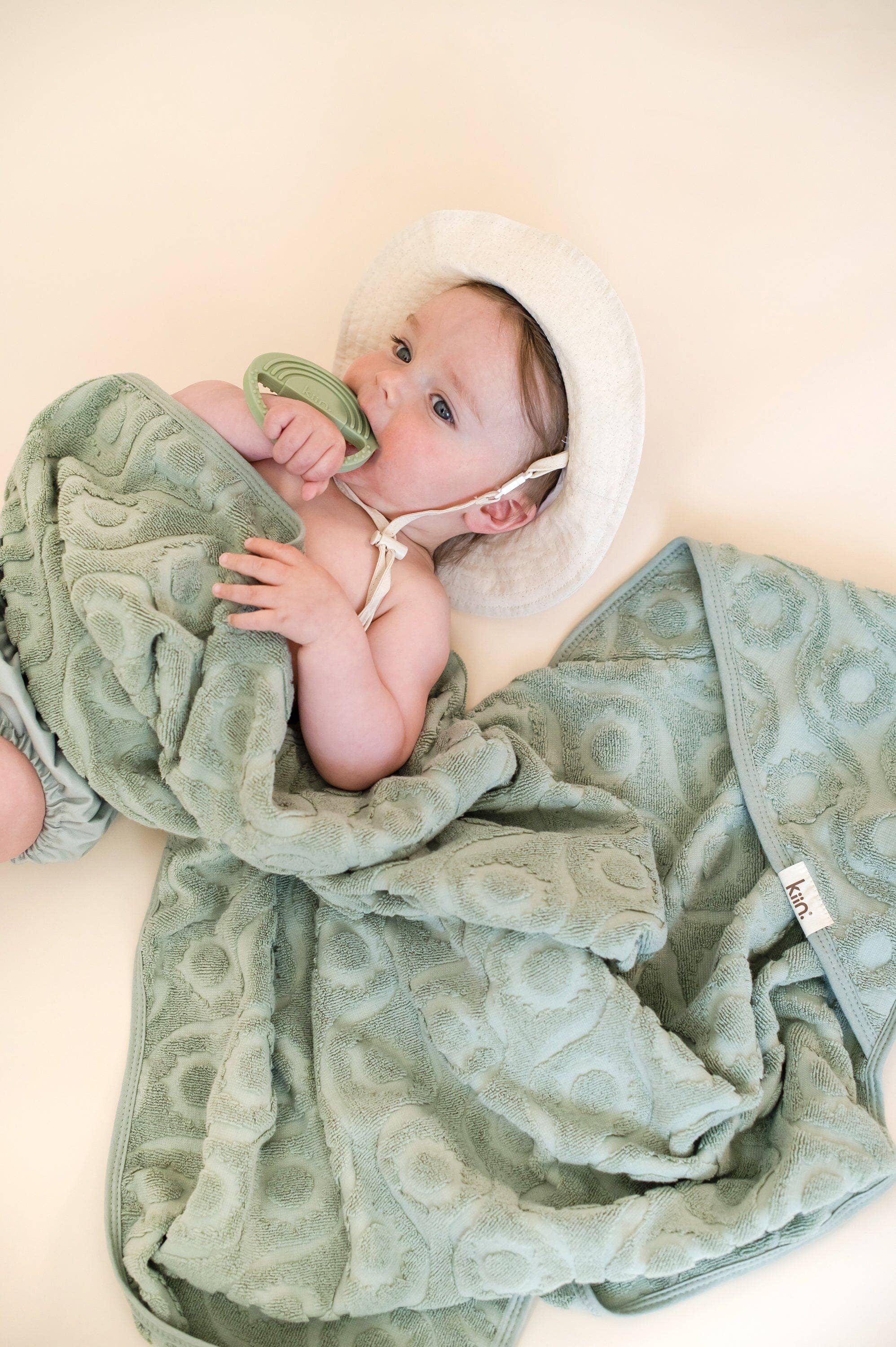 Kiin Baby - Wholesale Hooded towel – Child & baby - Hooded Beach Towel2