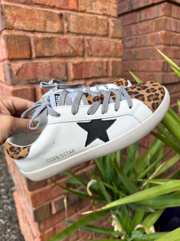 Torn and Trendy - Wholesale Lifestyle Sneakers - Women's - Black Star with Cheetah Accent Women’s
