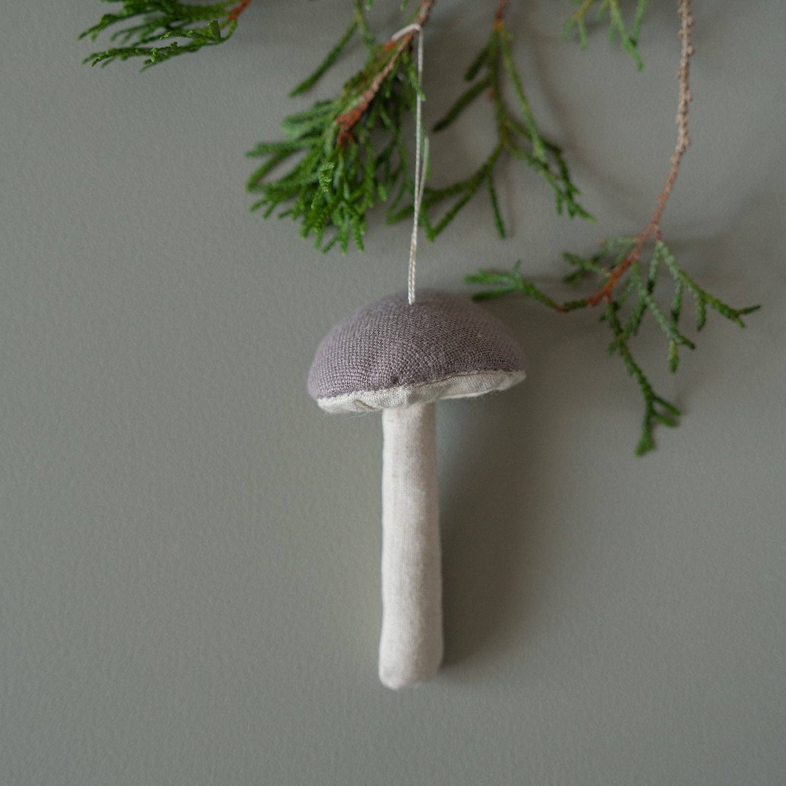 Gossling Organics - Vente Objets de décoration - Ornement de champignon en tissu de lin10