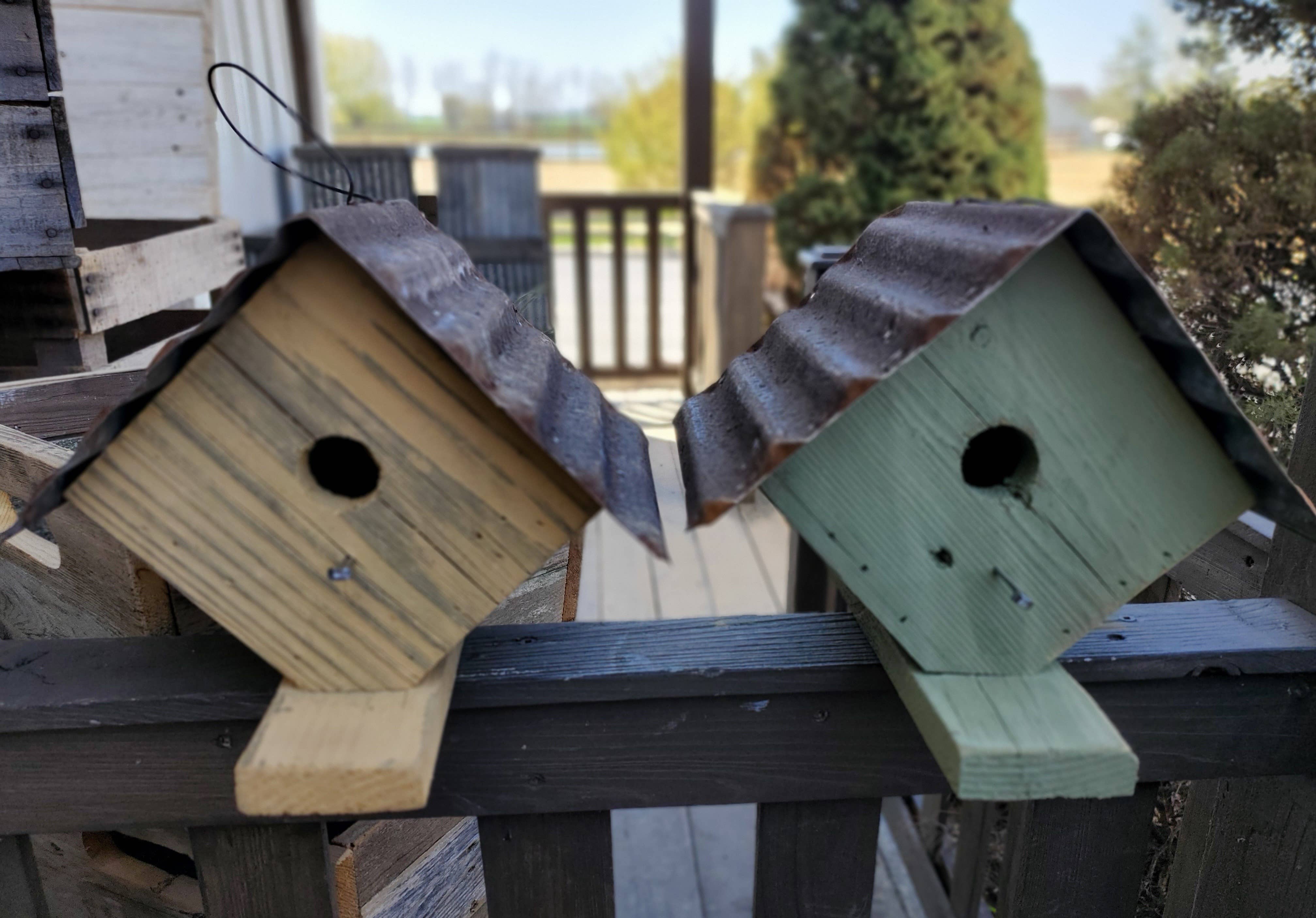 Flying Heart Threads - Wholesale Bird House - Rustic Reclaimed Wood and Corrugated Metal Wren House (SM11)1