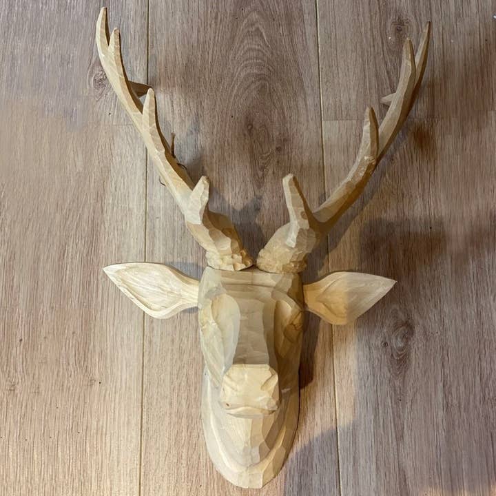 LES SCULPTEURS DU LAC - Wholesale Wall Accent - Raw deer head