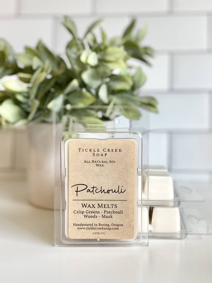Fusione di cera di soia al patchouli per la vendita all'ingrosso da parte di Tickle Creek Soap