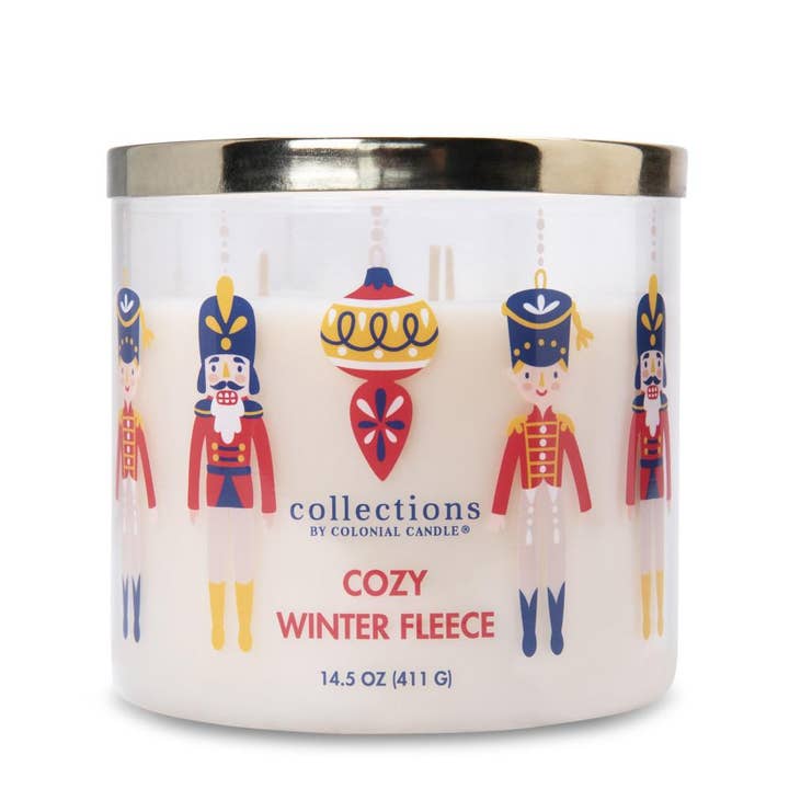 BOUGIE COLONIALE HOLIDAY TRADITION EN POLAIRE CONFORTABLE POUR L'HIVER, 411 g pour la vente par Candle Square
