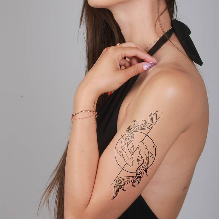 Tatouage éphémère ultra réaliste, nouvelle technologie, durée de 1-2 semaines pour la vente par The Flash Tattoo