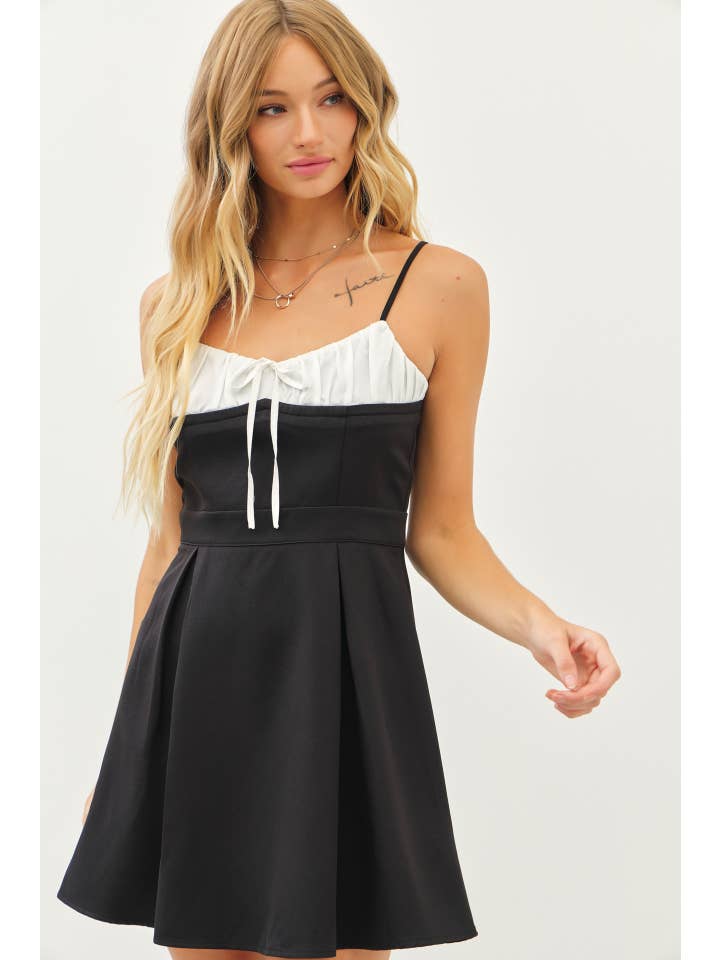 idem ditto - Wholesale Dress - Women's - FIT AND FLARE CONTRAST SHIRRING BUST PLEATED MINI DRESS