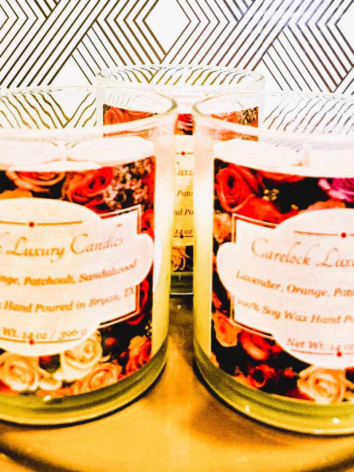 Lavande, Orange, Patchouli, & Bois de santal pour la vente par Carelock Luxury Candles