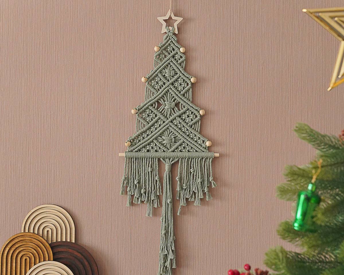 BeanDaikon - Wholesale Christmas Decoration - Boho Christmas Tree Wall Hanging - X320