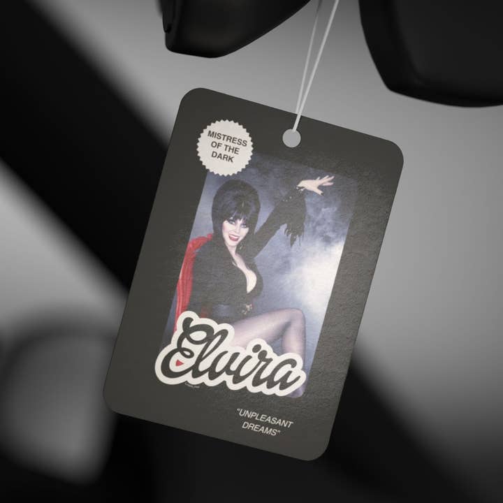 Ambientador de coche Señora de la Oscuridad - Aroma a Piña Colada para venta al por mayor de CultPOP