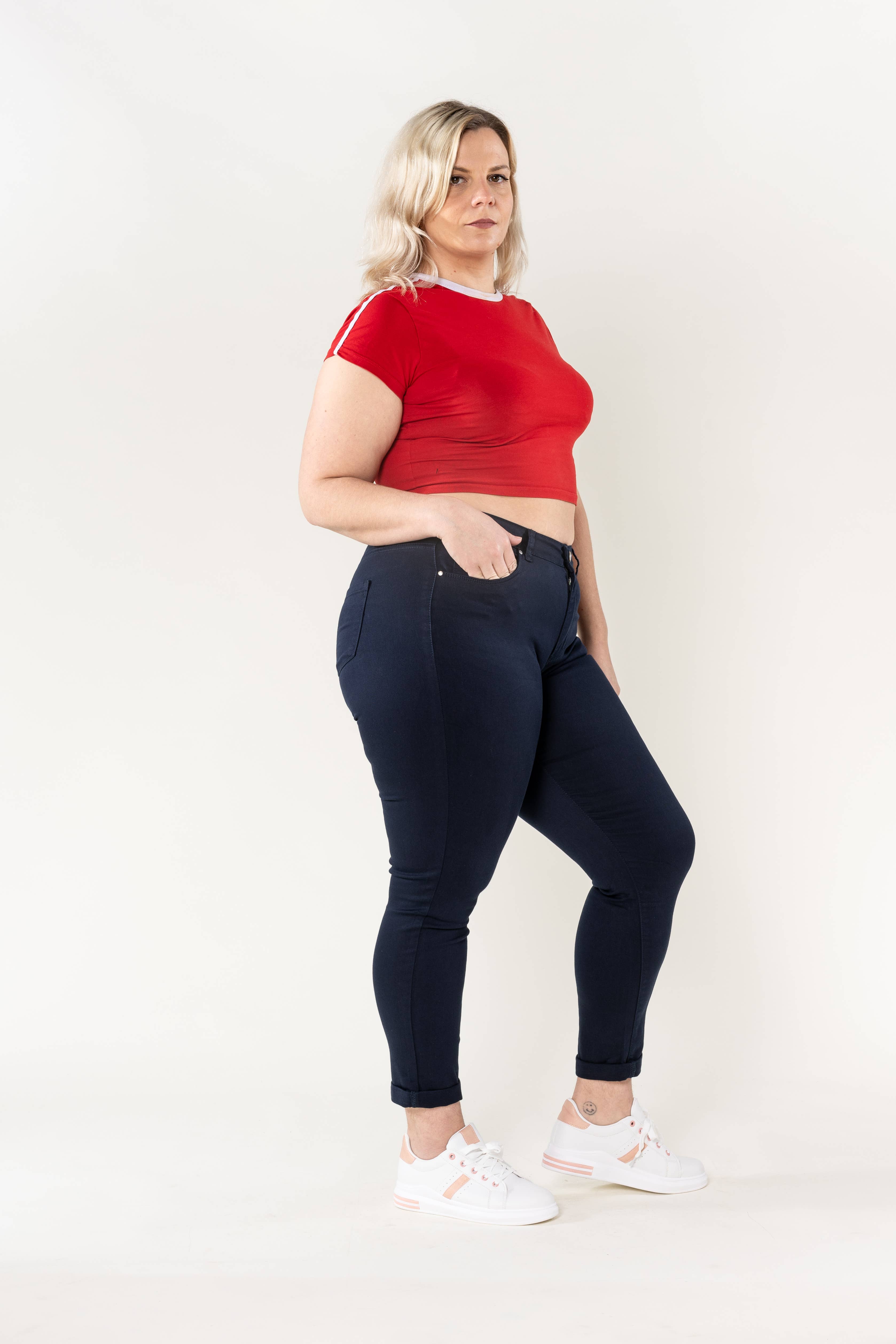 Nina Carter – Calças - Mulher por atacado – Tamanho Plus Curve Plus Tamanho Voltar ao Pescoço P19910