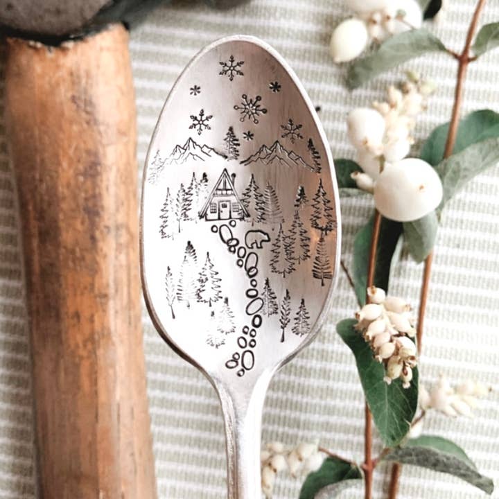 The WildSmith – Conjunto de talheres para servir por atacado – Colheres de chá vintage com gravações Nature10