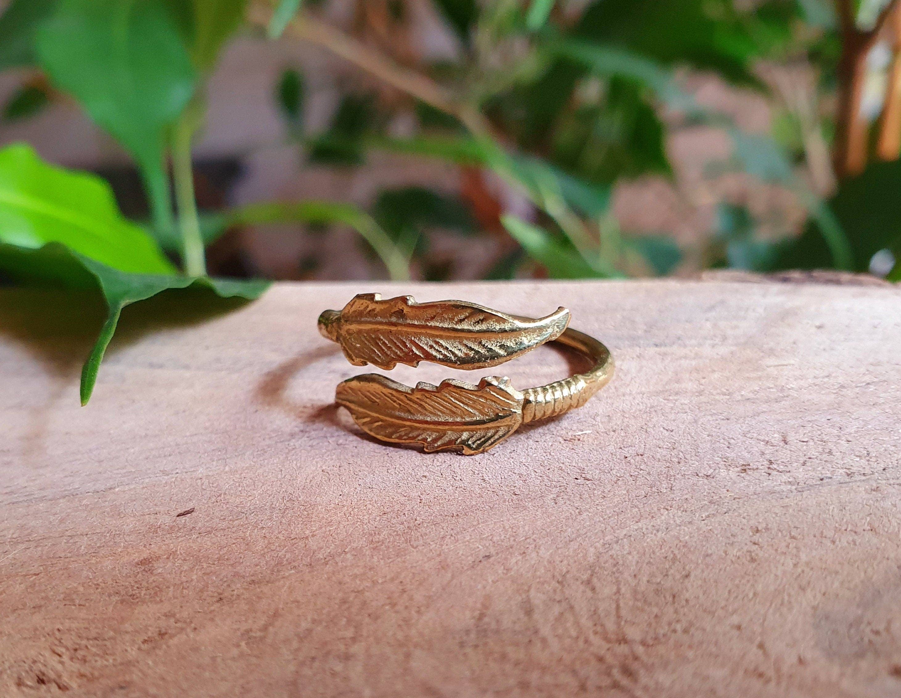 Kaali Boutique – wholesale Band/stacked ring – Brass Feather Boho Ring /  Ethnic / Rustic / Festival / Tribal / Blue / Hippie / Gypsy / Psy / Stone / Feather ring / Feather jewellery2