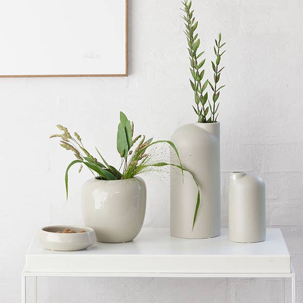 Lübech Living - Wholesale Decorative tray - Ania Ceramic tray with glossy finish, Sand2