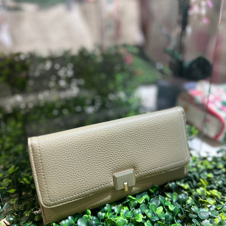 MiMi Wholesale - Wholesale Wallet - Women's - M1477 Melissa Large Wallet