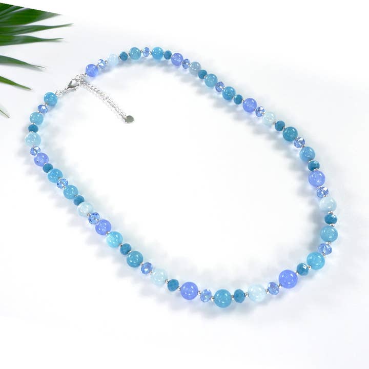 HL33 : Halvädelstenar och kristaller halsband med guldplätering på mässingsset (MTO) för wholesale av Annabella Moore