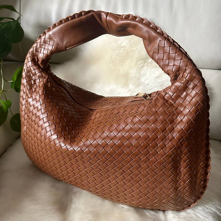 HOBO BAG maxi tressée et autres tendances Résultats pour mors doux en vente B2B. Retours gratuits et paiement à 60 jours sur Faire sur Faire.