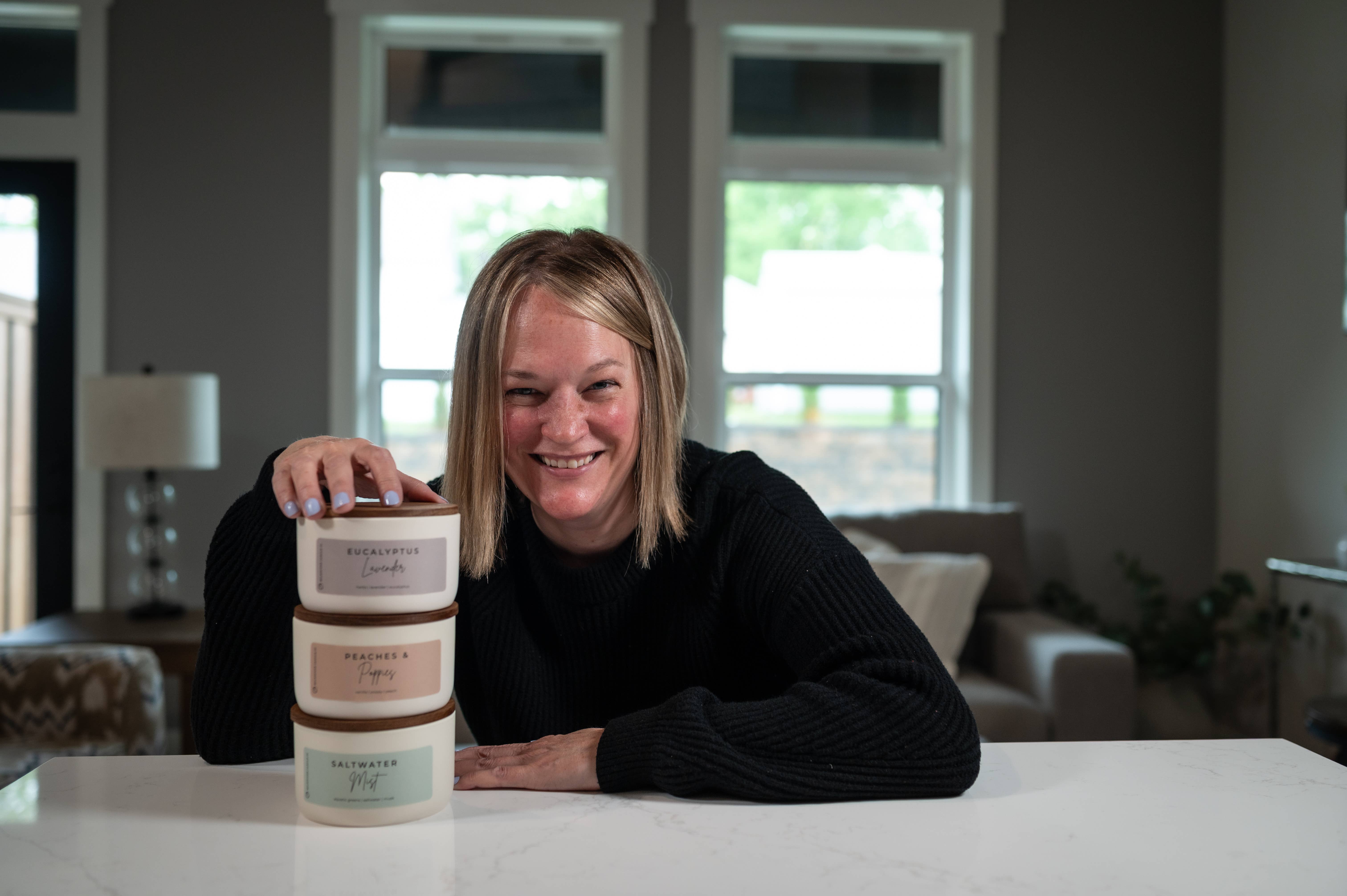 Milkhouse Candle Company - Wholesale Jar/Filled Candle - Peaches & Poppies | 10 oz Signature Statement Candle6