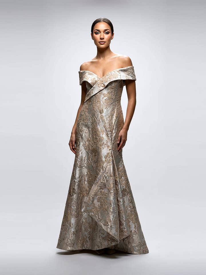 Schulterfreies asymmetrisches Volantkleid für den Großhandel von Cenia New York