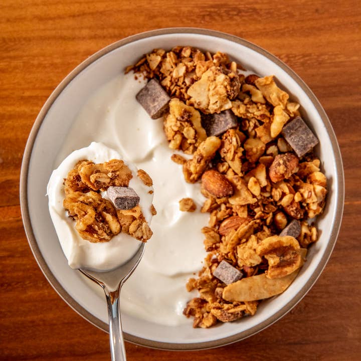 The Hampton Grocer Granola - Wholesale Granola - Banana + Chocolate Chunk Granola7