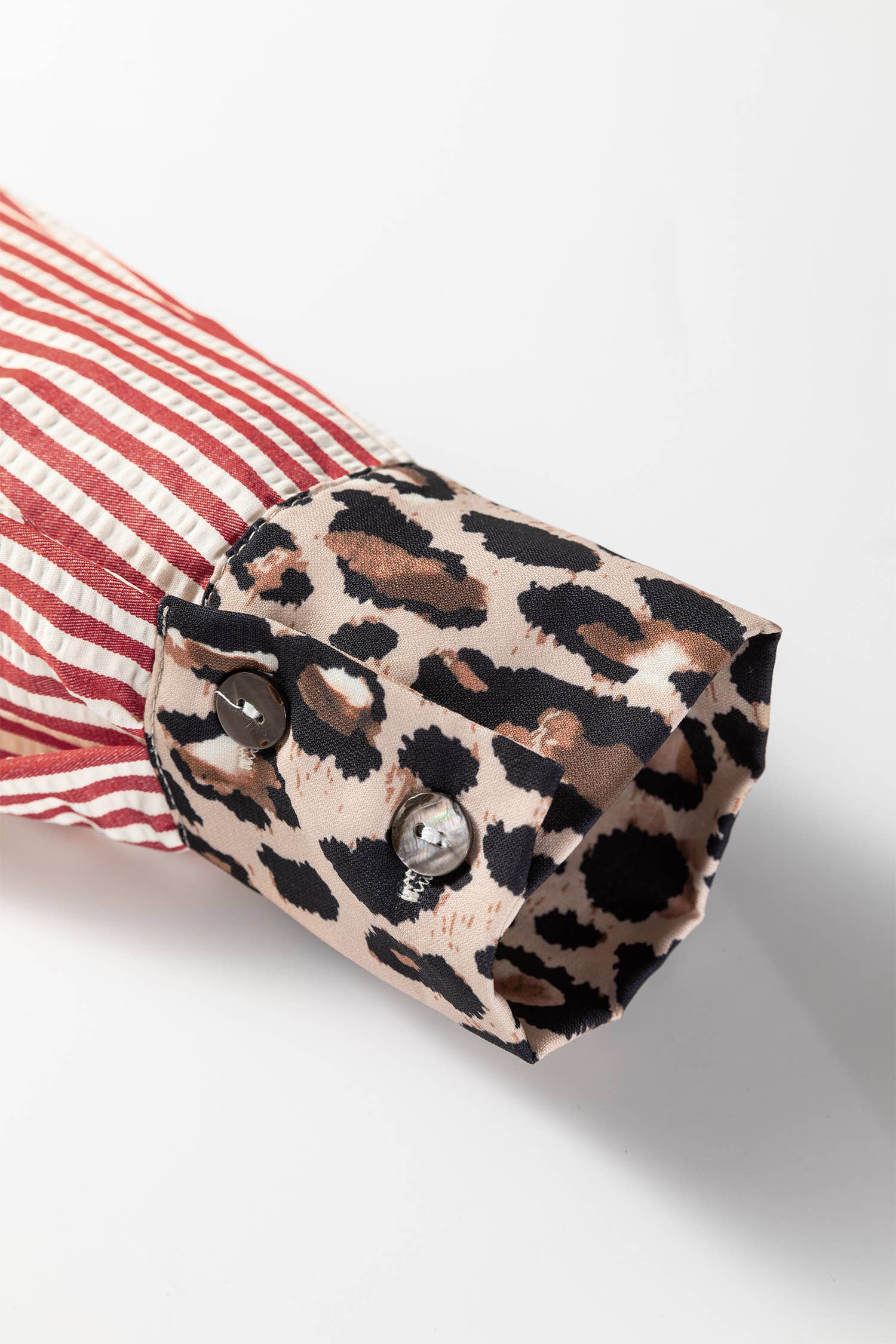 66DISCO - Wholesale Button Down Shirt - Women's - Spring 2026 Chic Contrast Leopard & Stripes Button Shirt11