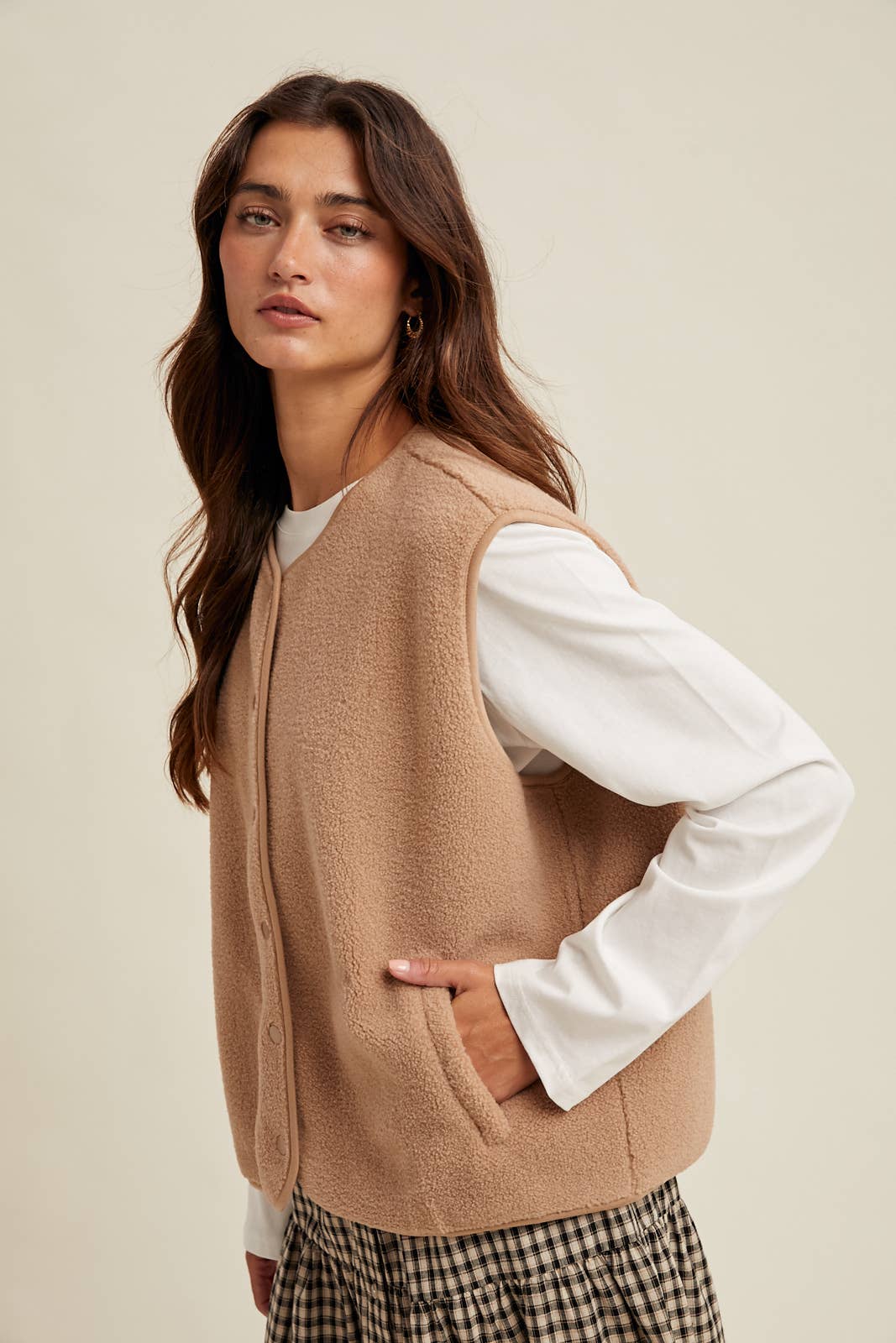 Wishlist Apparel - Wholesale Outerwear Vest - Women's - SHERPA VEST / WL25-106256