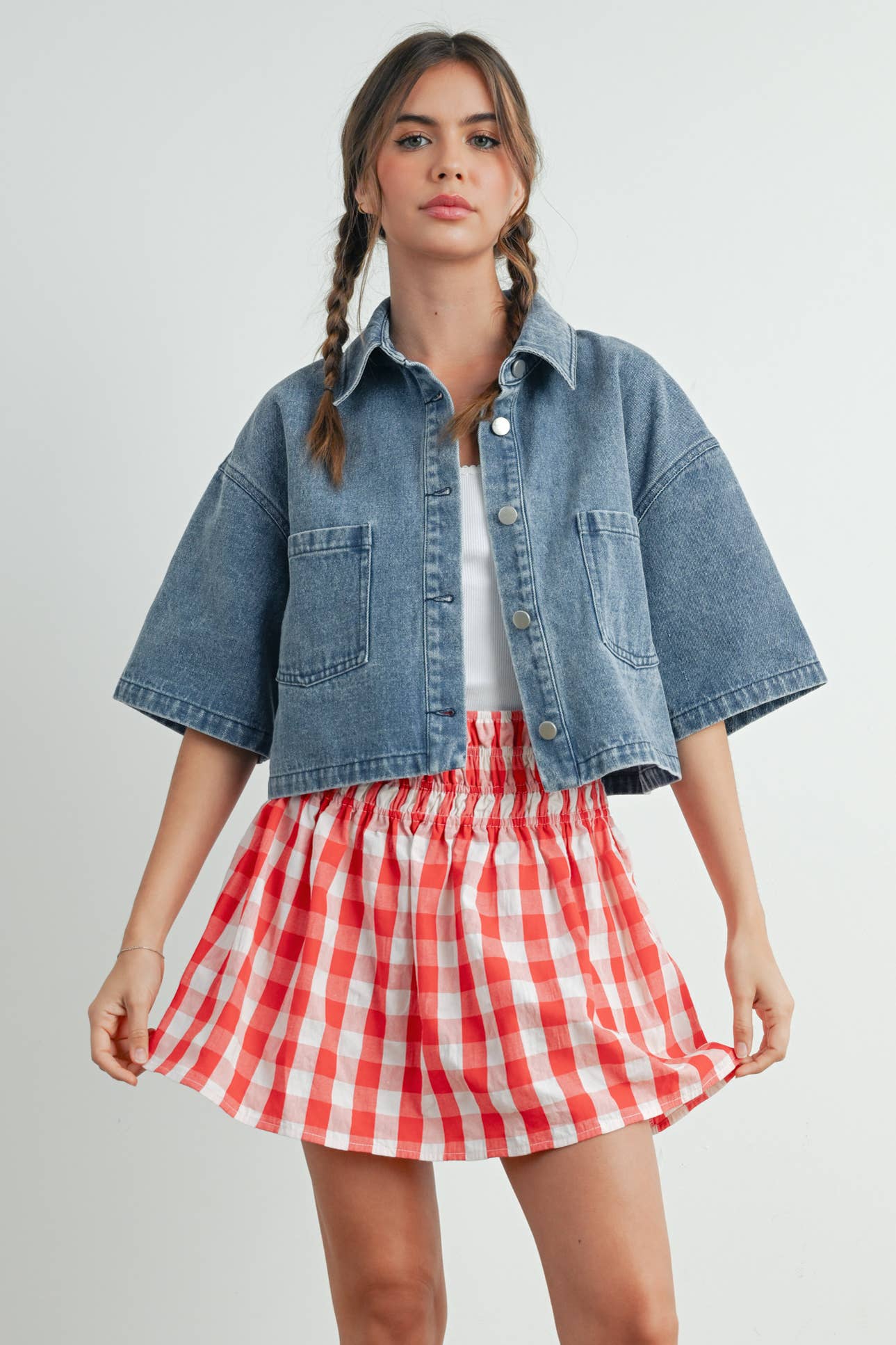 BUTTERMELON - Vendita all'ingrosso Camicia - Donna - Camicia cropped con bottoni frontali - BMJ76816