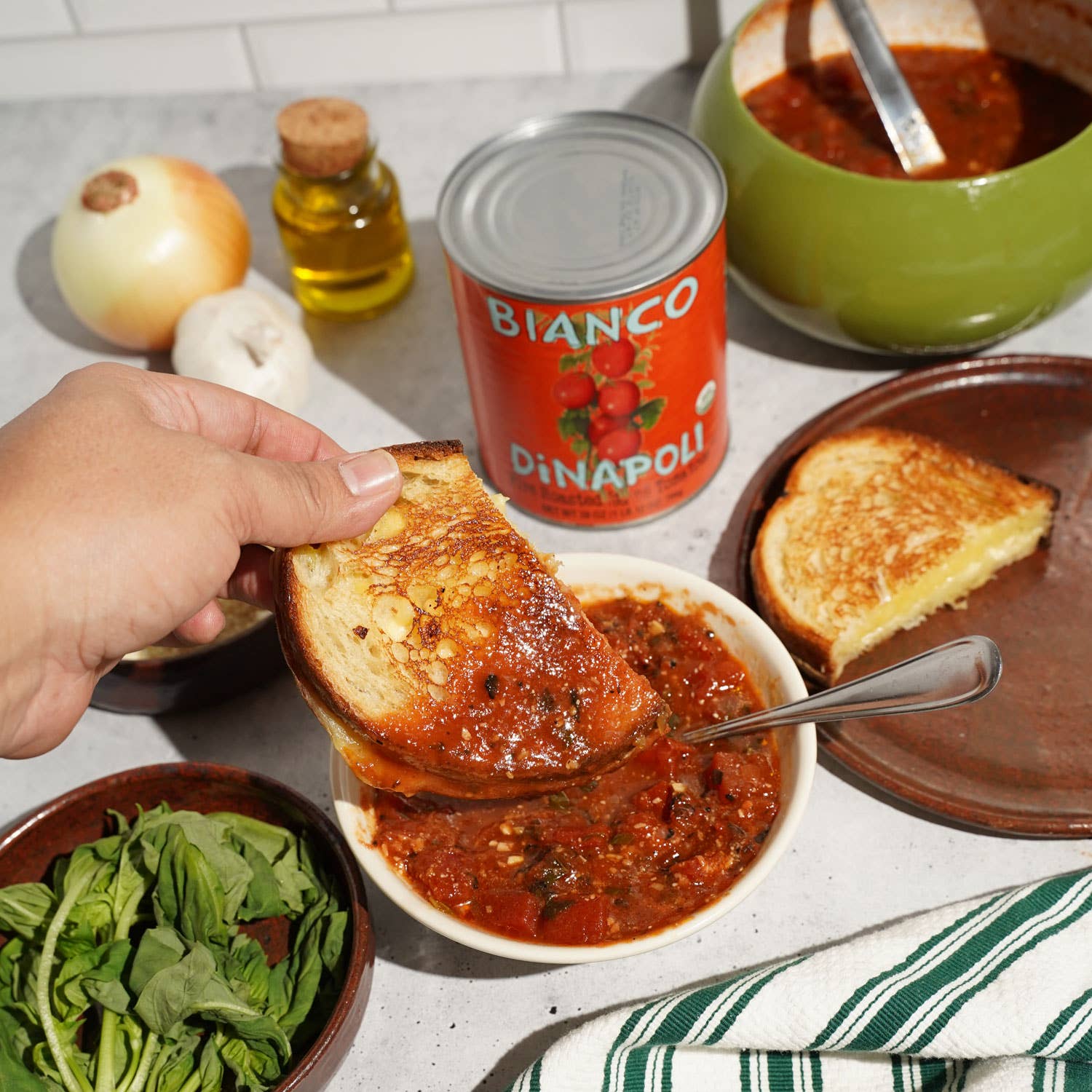 Bianco Dinapoli - Wholesale Canned vegetables - Bianco DiNapoli 28oz Organic Fire Roasted Chopped tom (6 ct)5