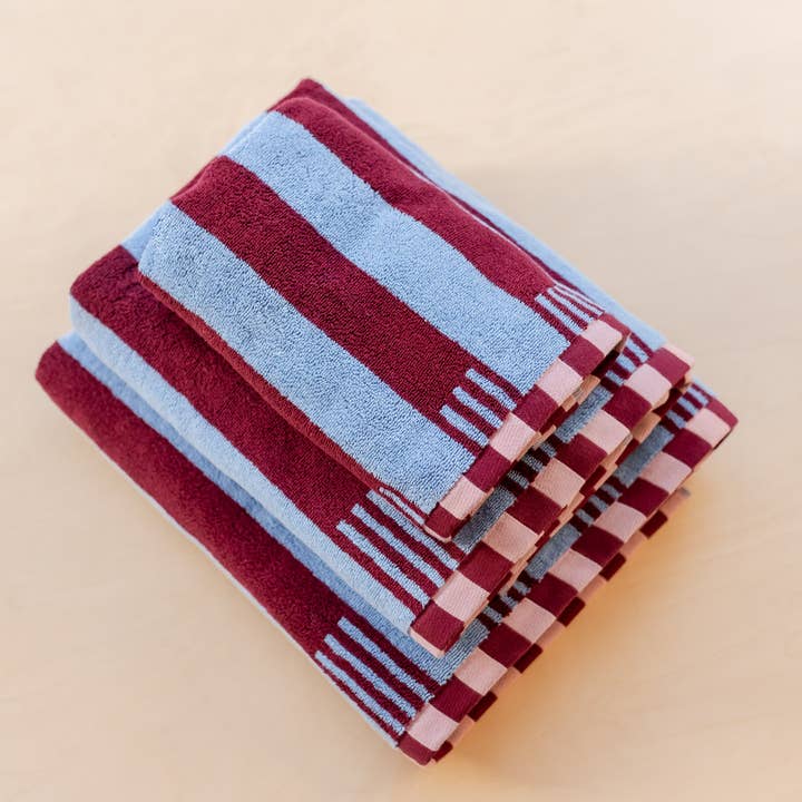 Terry Cotton Towels in Blue Stripe and other Purchase Wholesale asciugamani spa. Free Returns & Net 60 Terms on Faire trending on Faire.