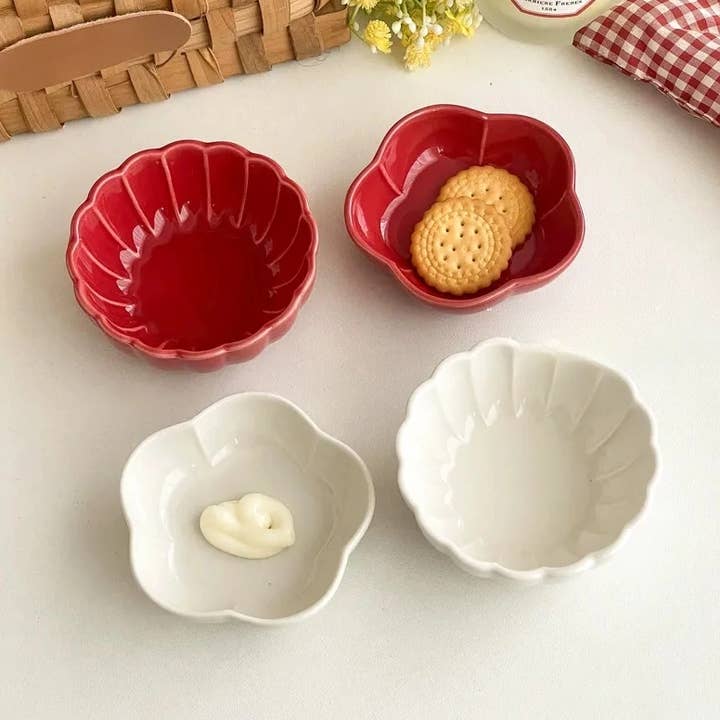 Otterware - Wholesale Condiment/Dip Bowl - Elegant Petal Ceramic Dipping Dishes (Red & White)5
