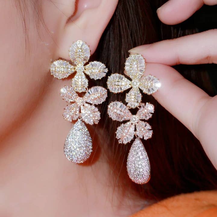 Nicholls Jewellery – wholesale Dangle earrings – Gold, Rose Gold and Silver Crystal Flower earrings6
