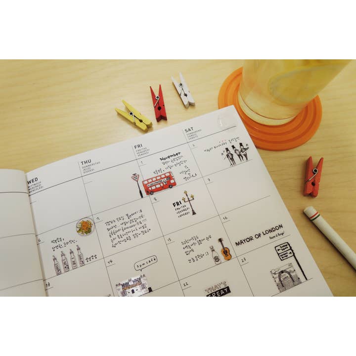 Suatelier design – Engroshandel Planner – Days in London klistermærker i pvc1