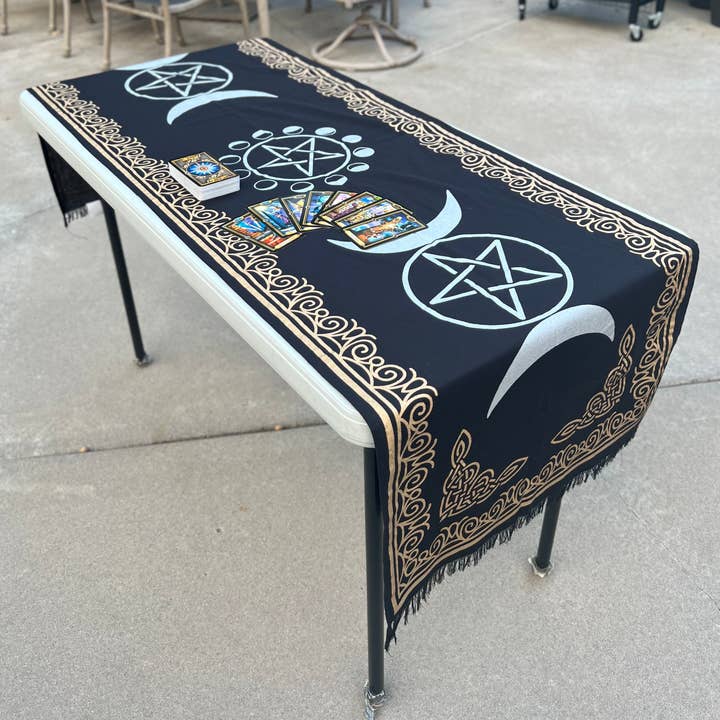 Lungta Imports - Vente Nappes - Nappe longue en forme de lune triple lune, tarot, sorcellerie