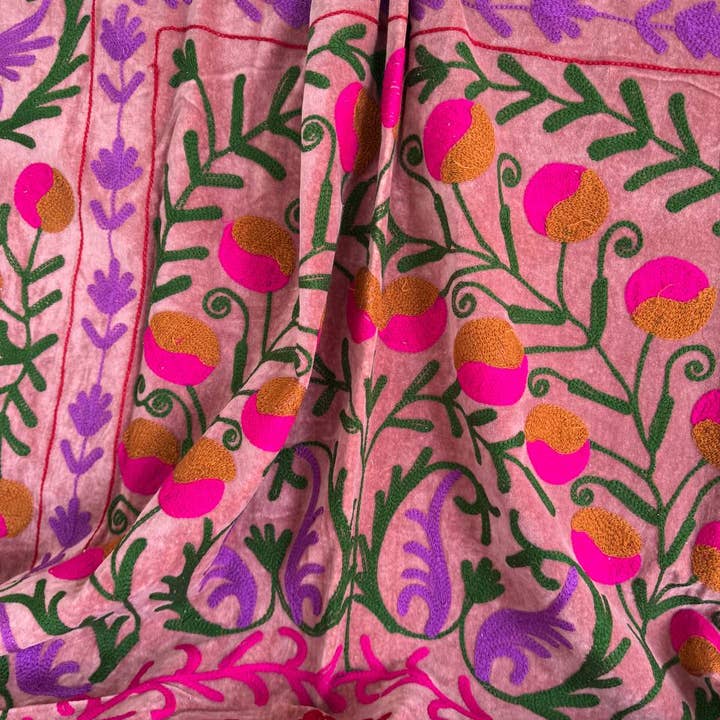 GYPSY STUDIO - Wholesale Throw Blanket - Suzani Floral Embroidery Work Blanket Home Decor Bed Throw1